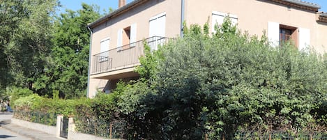 Une belle maison arborée