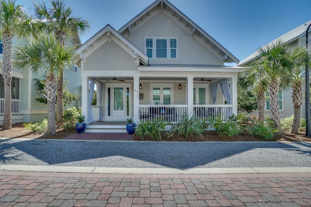 30A Beach House - Golf Cart - 4 Bikes Included! Beach, Pool, The Big ...