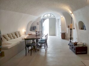 The living room (old winery)
