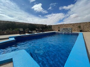 une piscine sans vis a vis rien que pour vous    promotion du 1 au 17 juin 