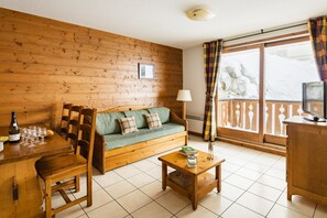 Welcome to our charming and rustic apartment in the mountains!