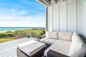 1st floor covered patio