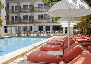Piscina all'aperto