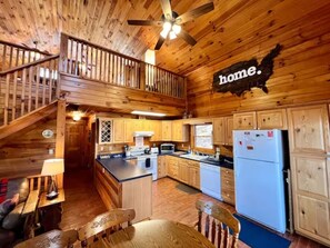 Kitchen with all the utensils and things you need to cook a great family meal