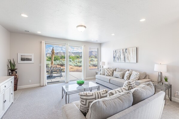 Golf Course View - The living room has a beautiful view of The Ledges Golf Course.