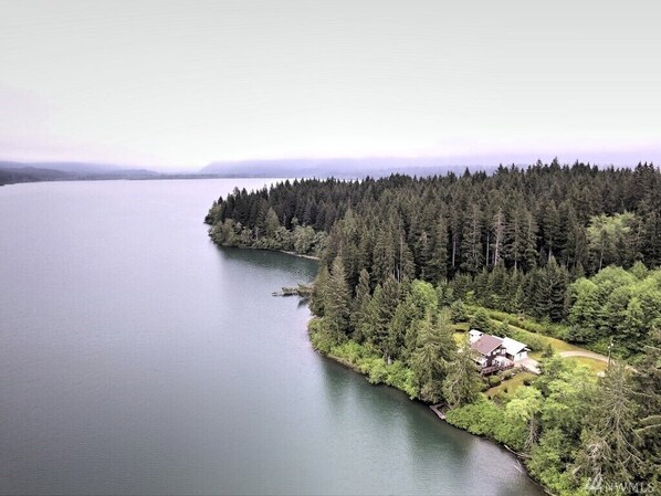 Tranquil setting on secluded south part of Lake Quinault