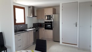pièce principale côté cuisine
