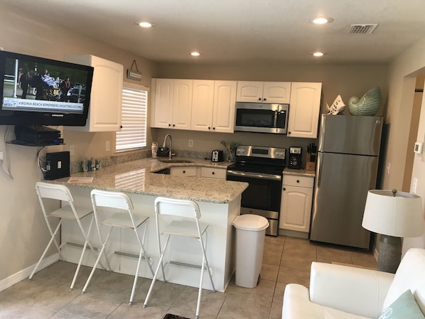 Remodeled kitchen, all new appliances