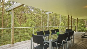 Balcony/Outdoor Dining