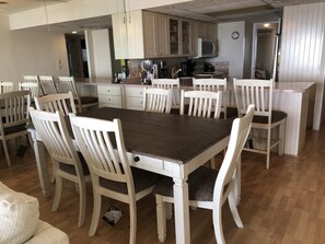 ,Dining Area,