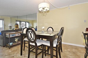 ,Dining Area,