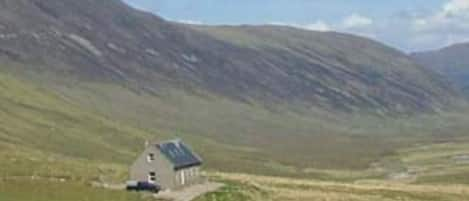 The Remote Glenuaig Lodge