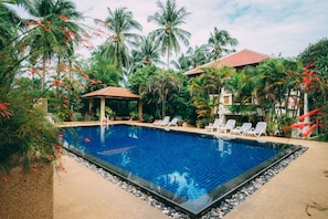 Beautiful Pool Villa at Maenam Hills...