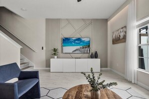 3101 Pequod Place (3).jpg