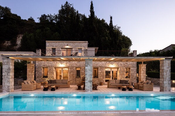 A One&Only Sanctuary, Mantilari Wine Estate- Villa Mantilari GR