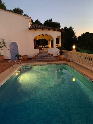 Pool and naya seating area up the steps