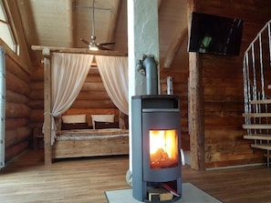 Chaletwohnung Blockhütte mit Hängematte und Himmelbett-Himmelbett