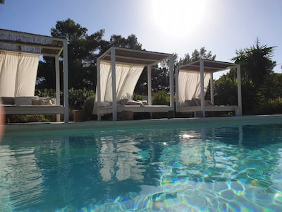 ADULTS ONLY holiday home with pool near the beach 