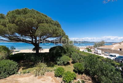 BEAUTIFUL APARTMENT FRONT BEACH 2 steps from the center of SAINT TROPEZ