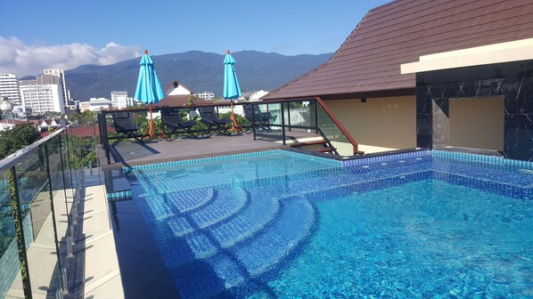 Mineral Water Spa Swimming Pool with fantastic views of the famous Doi Suthep 