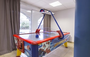 Area giochi per bambini (al coperto)