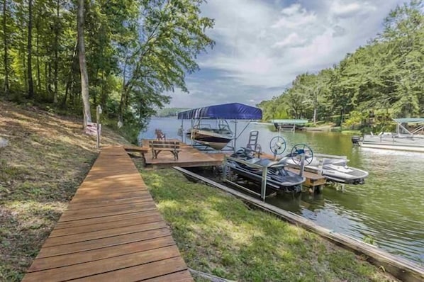 We have a private dock for you to use during your stay with us! 
**Boats & jet skis not included with the reservation**