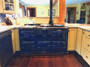 AGA stove is a delight! Don't be intimidated --simple to use and cozy to be near