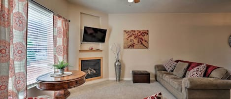 Kanab Vacation Rental | 3BR | 2BA | 1,242 Sq Ft | Stairs Required