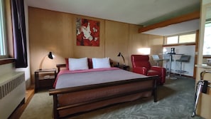 bar table, recliner, king bed