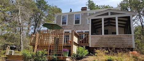 Screen porch and deck