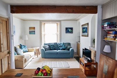 New for June 2019 - Quiet House in Penzance, Full Of Cornish Charm!