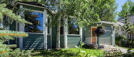 Cozy and comfortable home in the heart of Breckenridge