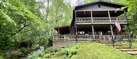 Hiawassee Creekside Cabin♥️