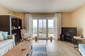 Seas the Day Dunes I A1-Living Room