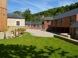 Rear Courtyard