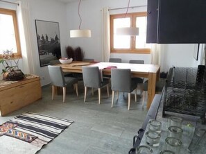 Dining table, on groundfloor, near by kitchen