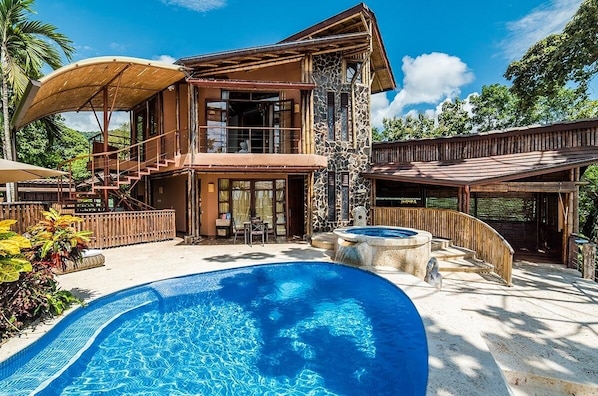 The Casa Ramon features a beautiful unique pool and jacuzzi.