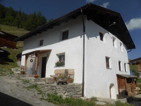 Entrande, Terrace