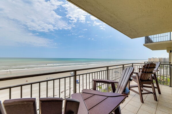 New Smyrna Beach Vacation Rental | 2BR | 2BA | 1,730 Sq Ft | Steps to Enter
