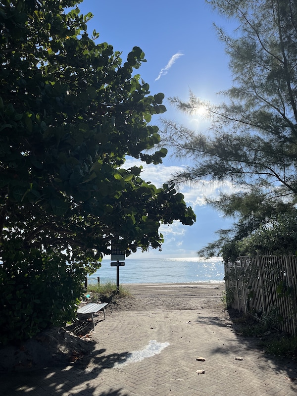 Public beach access