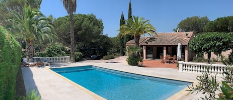 Typical Provence house, 15 min drive from Fréjus-St Raphaël 