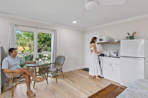 cooking is a dream in this newly renovated kitchen