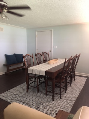 Dining area. Comfortably seats 6, but could easily seat up to 8 with bench!