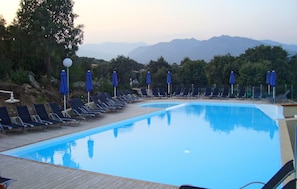 Utomhuspool