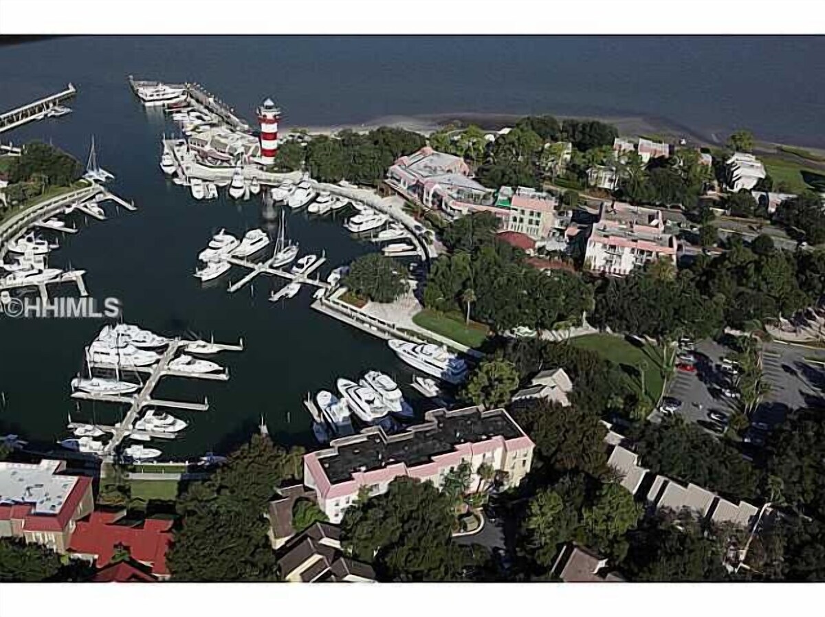 Hilton Head Island–Schooner Court- Sea Pines–Harbour Town