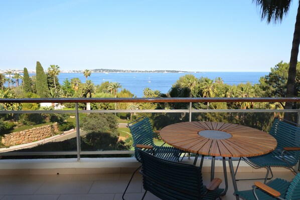 Magnifique vue sur le Cap d’Antibes