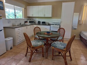 Fully equipped kitchen
