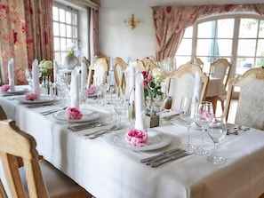 Banquet hall
