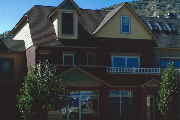Condo is with the white single door on the left.  Has a breezeway and security!