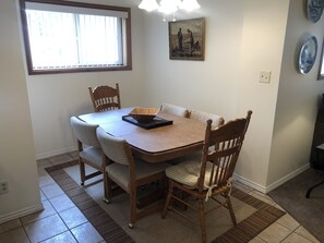 Dining room table, sits 6